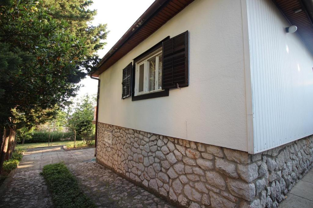 House Barbara Villa โนวีวีโนดอลสกี ภายนอก รูปภาพ