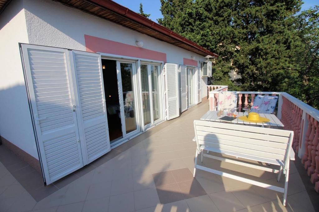 House Barbara Villa โนวีวีโนดอลสกี ภายนอก รูปภาพ