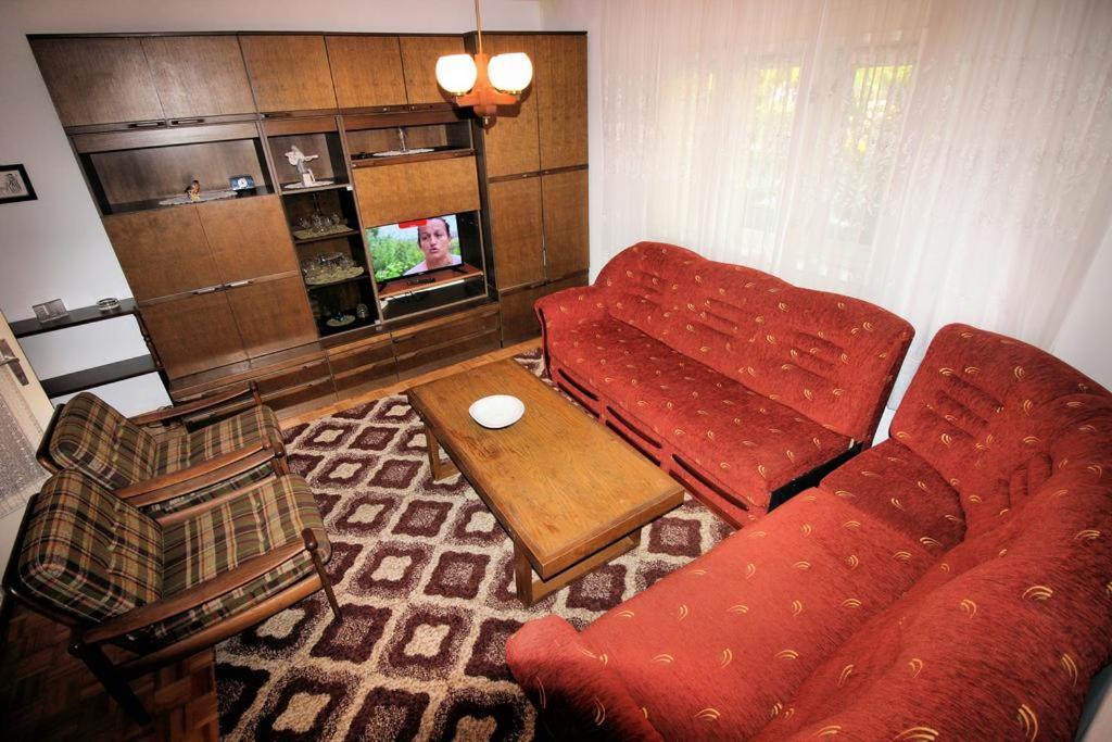 House Barbara Villa โนวีวีโนดอลสกี ภายนอก รูปภาพ