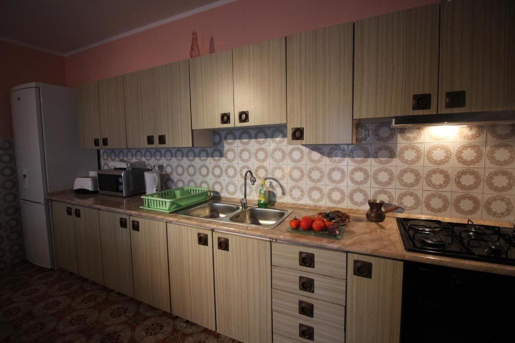 House Barbara Villa โนวีวีโนดอลสกี ภายนอก รูปภาพ
